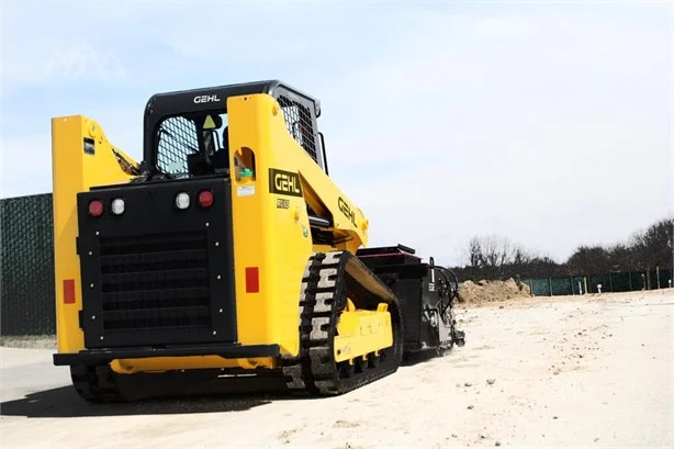 2025 Gehl RT165 