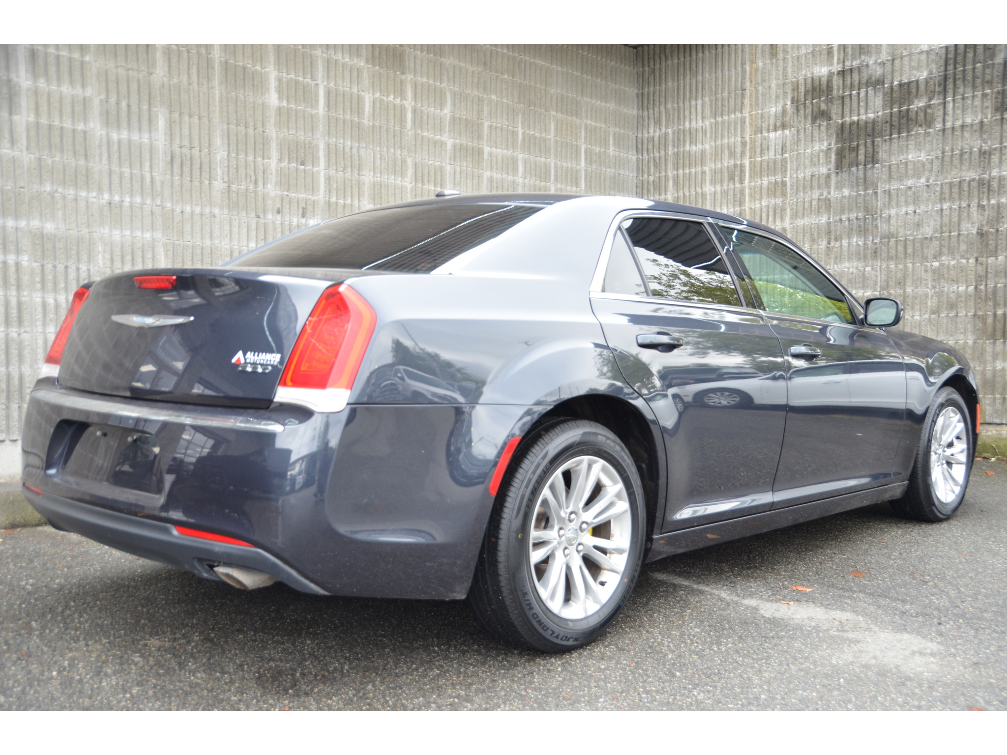 2017 Chrysler 300