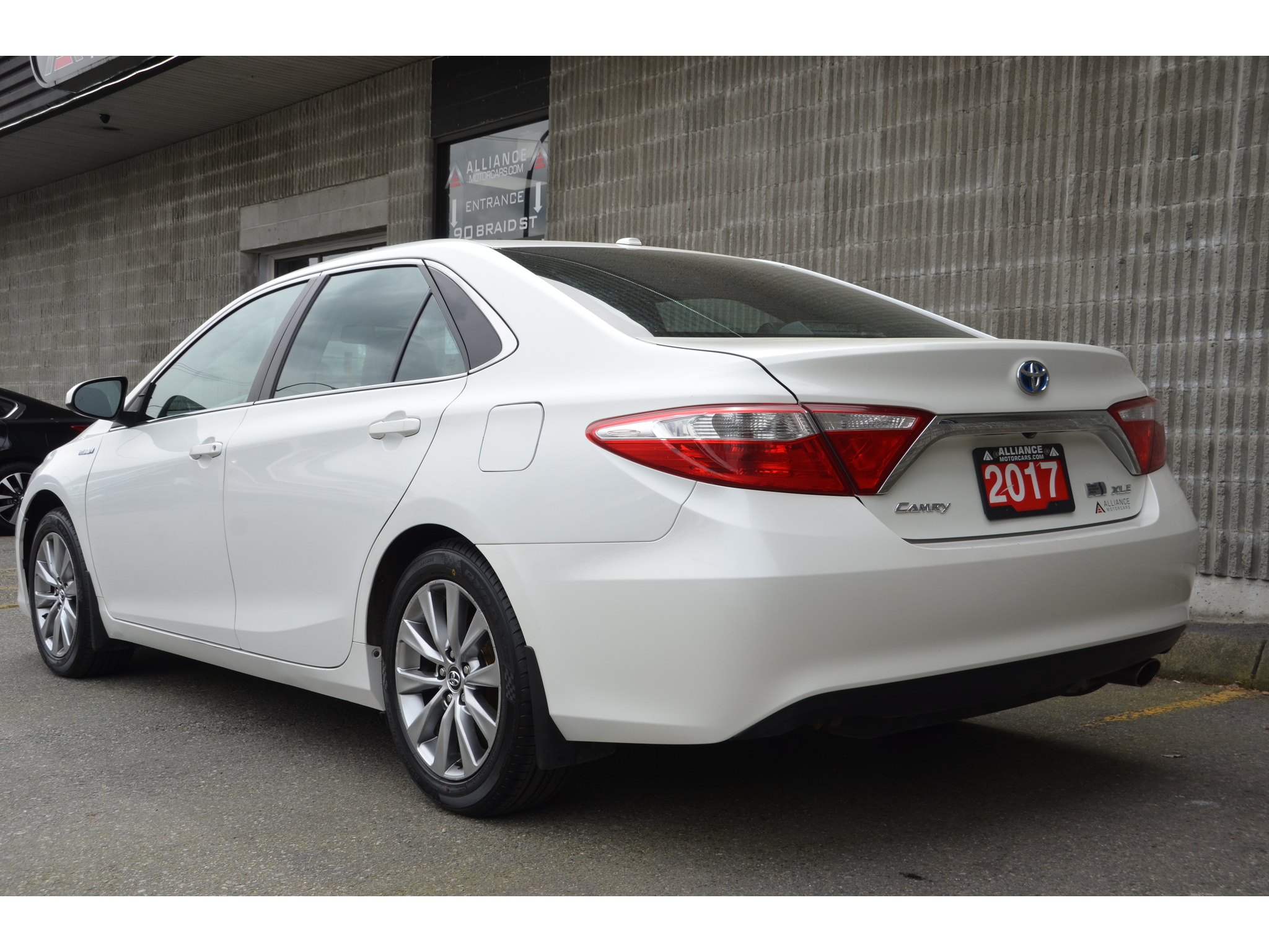 2017 Toyota Camry Hybrid
