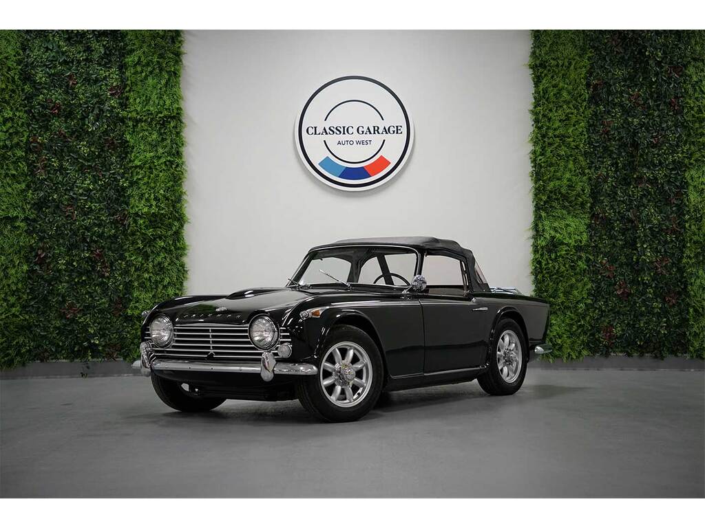 1967 Triumph ROADSTER TR4 Rare Classic Triumph TR4A IRS