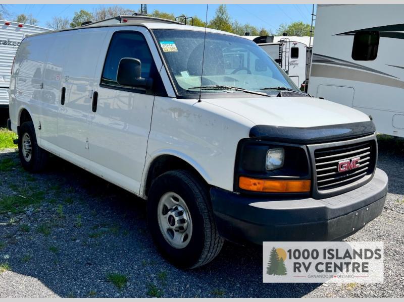 2015 GMC Savana Cutaway 2500 Cargo