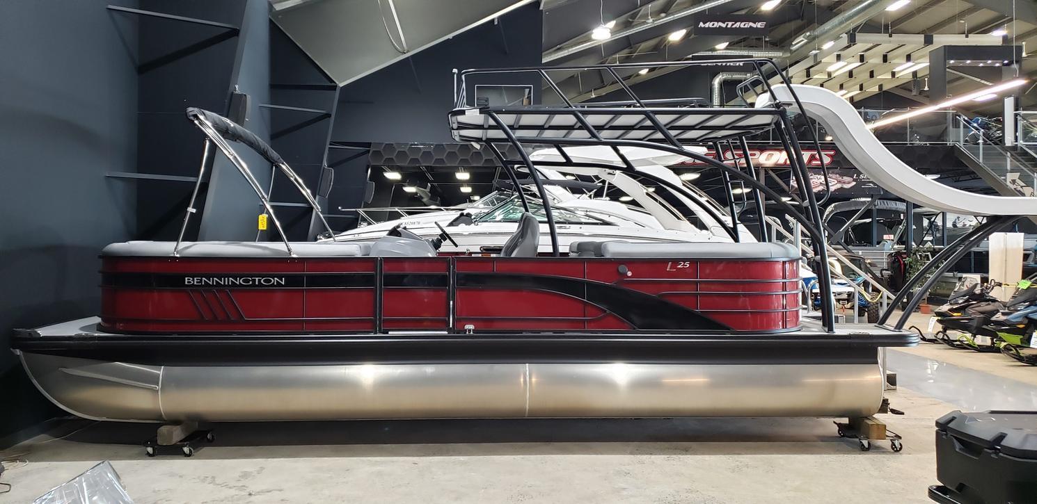 2023 Bennington Marine 25LSRTDST 