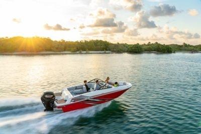 2023 Bayliner VR4 Bowrider - Outboard 