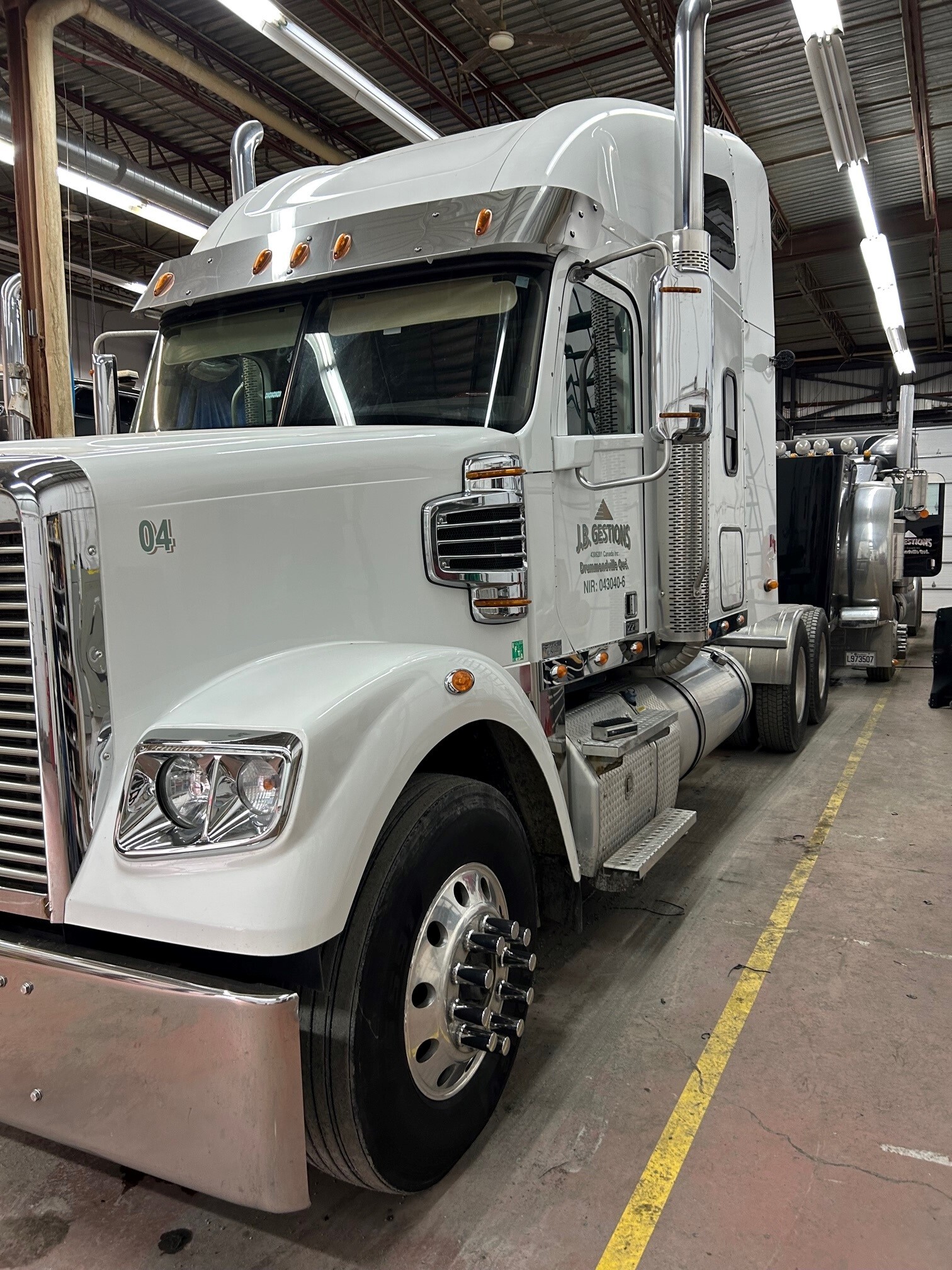 2018 Freightliner Coronado SD122 
