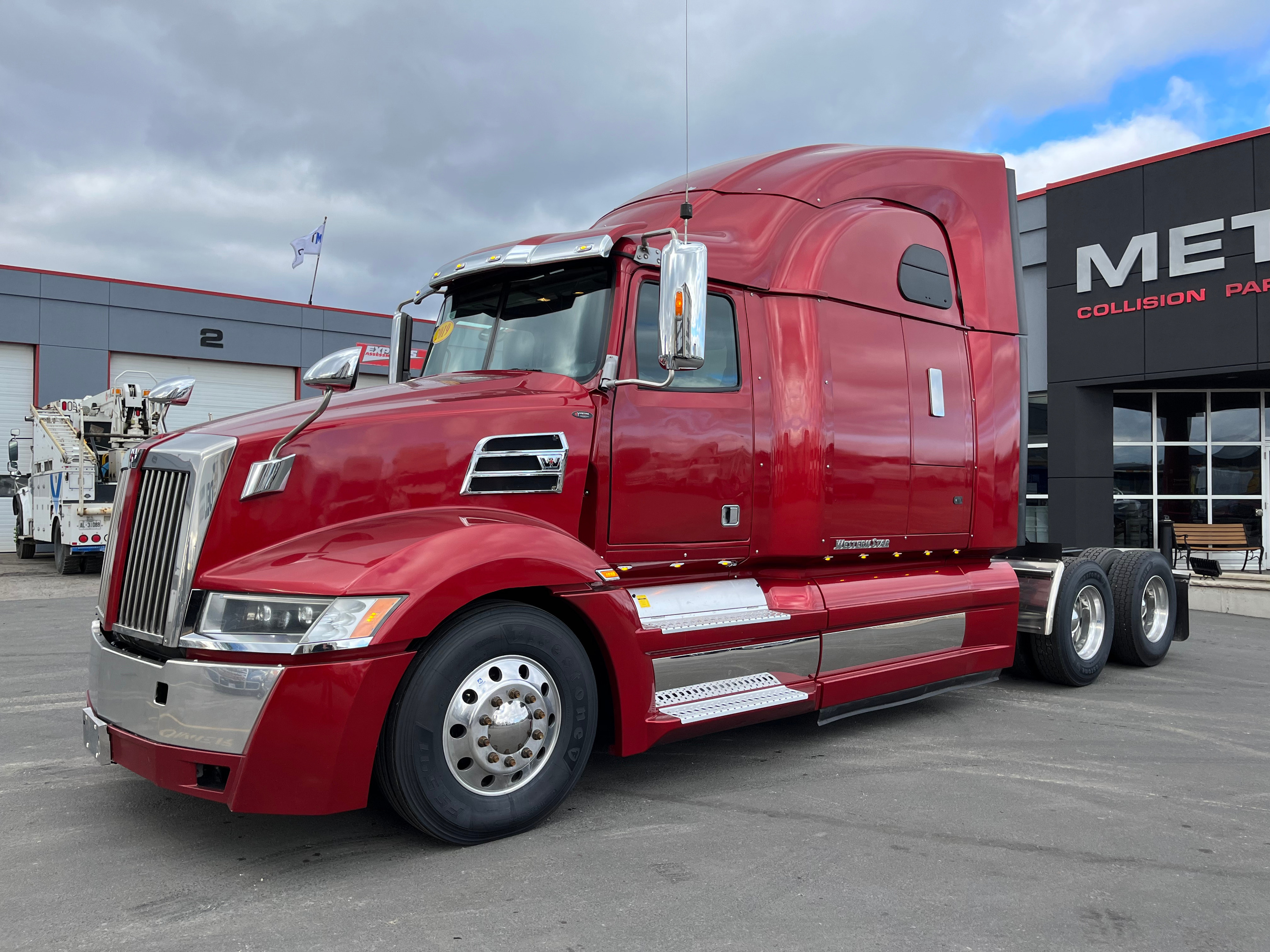 2019 Western Star 5700 505 HP | Remaining Warranty