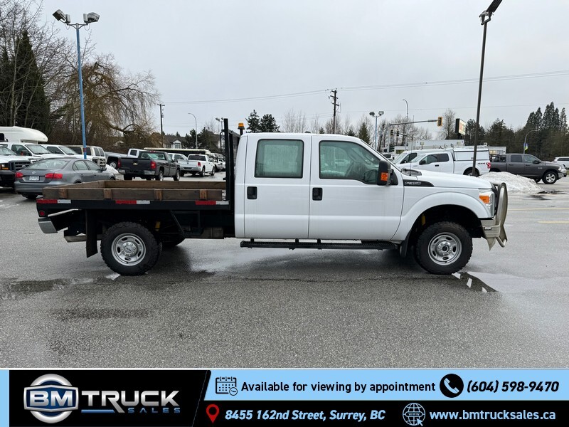2015 Ford F-350 / Crew Cab / Flat Deck / 4x4