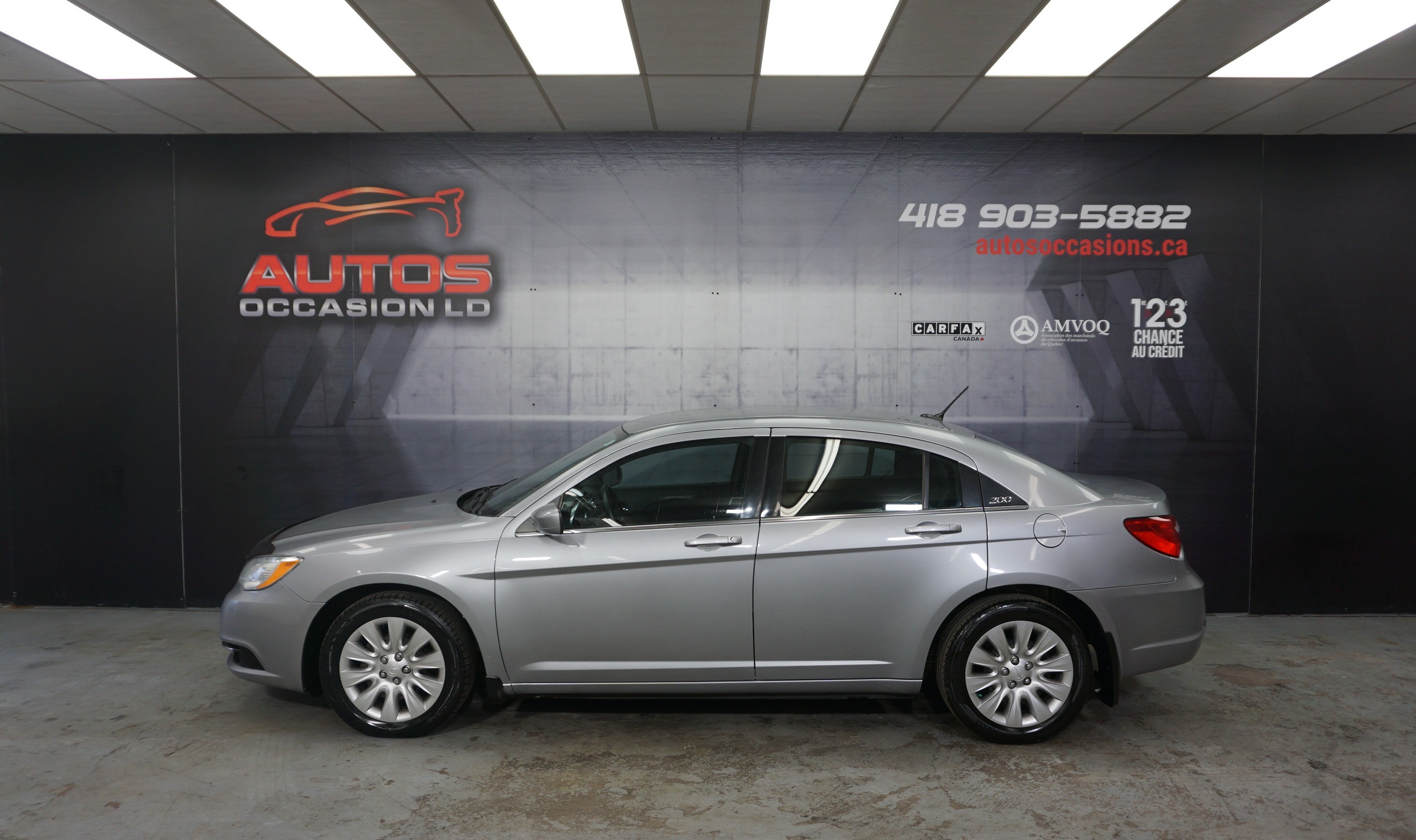 2013 Chrysler 200 LX 2.4L AUTO FULL ÉQUIPÉ A/C CRUISE 193 520 KM !!