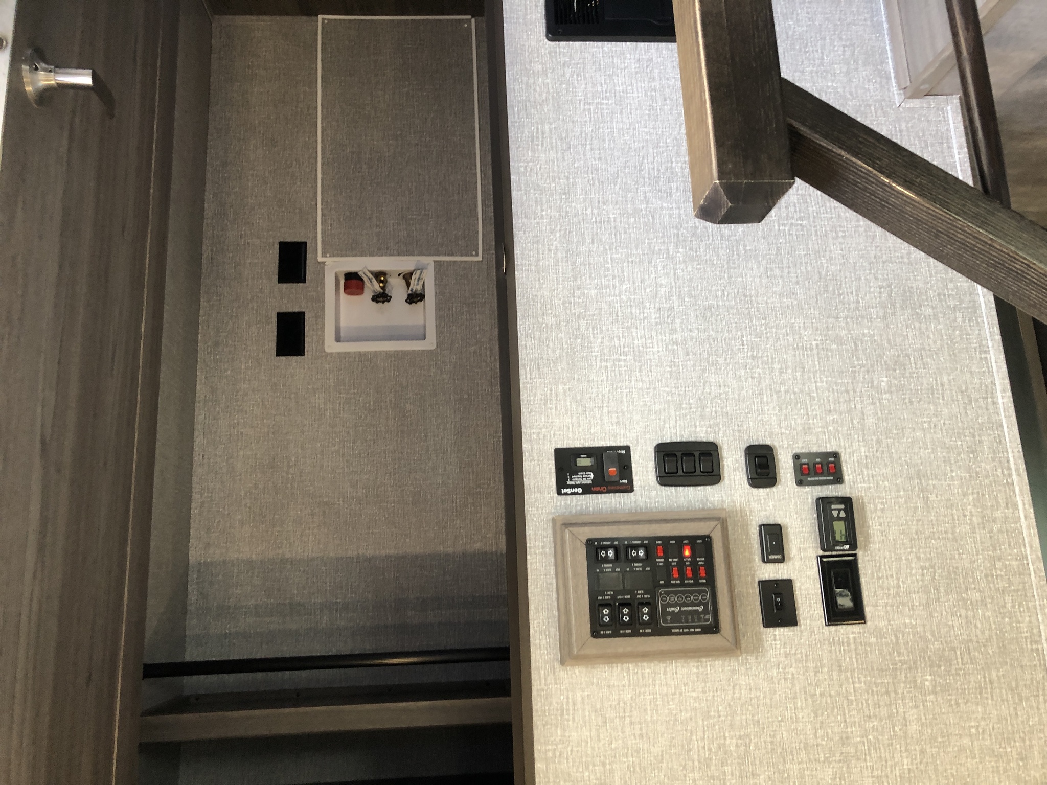 2020 Crossroads Cameo