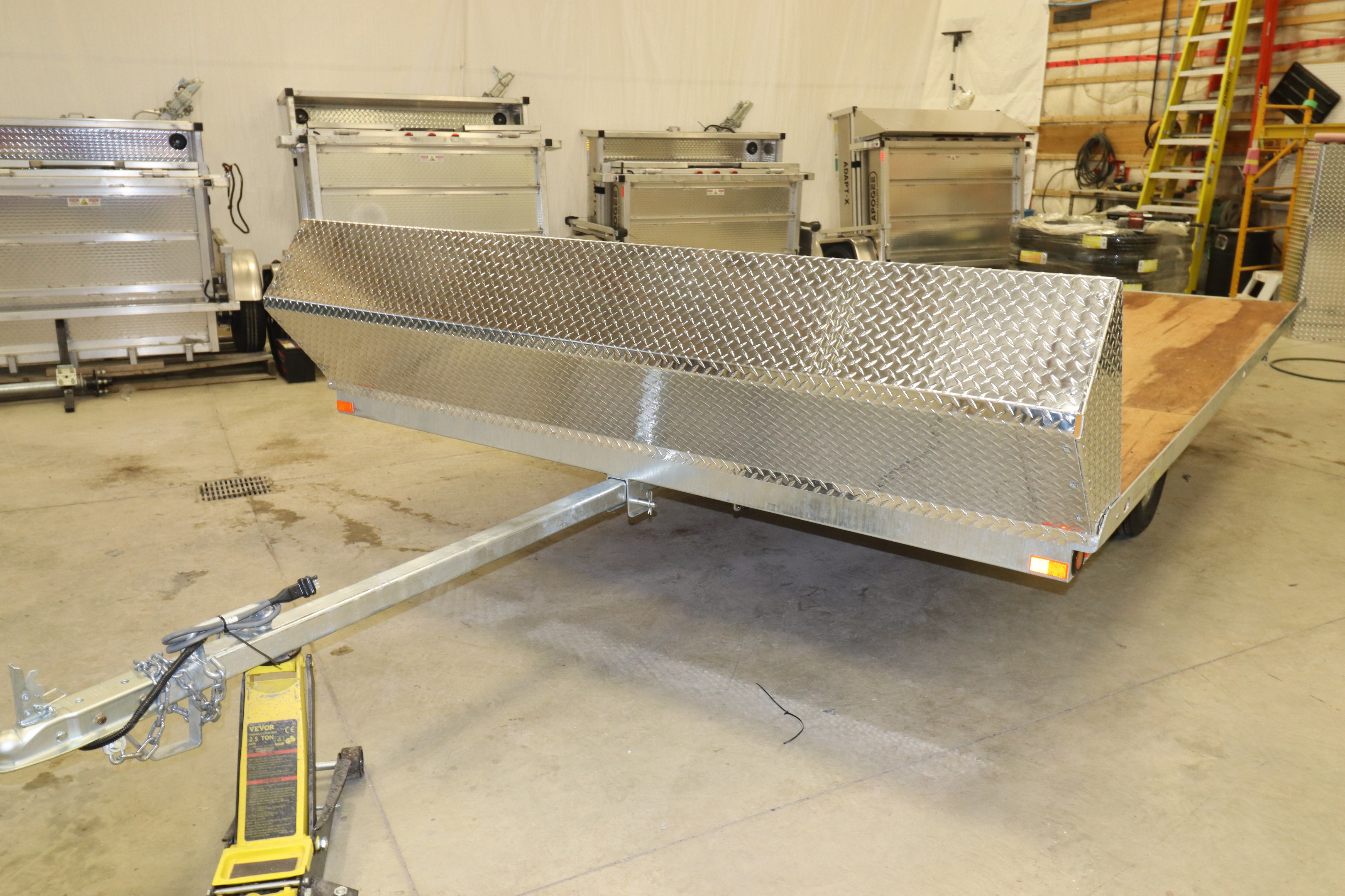 2024 N/N REMORQUES EVEREST T100/144 GAL 