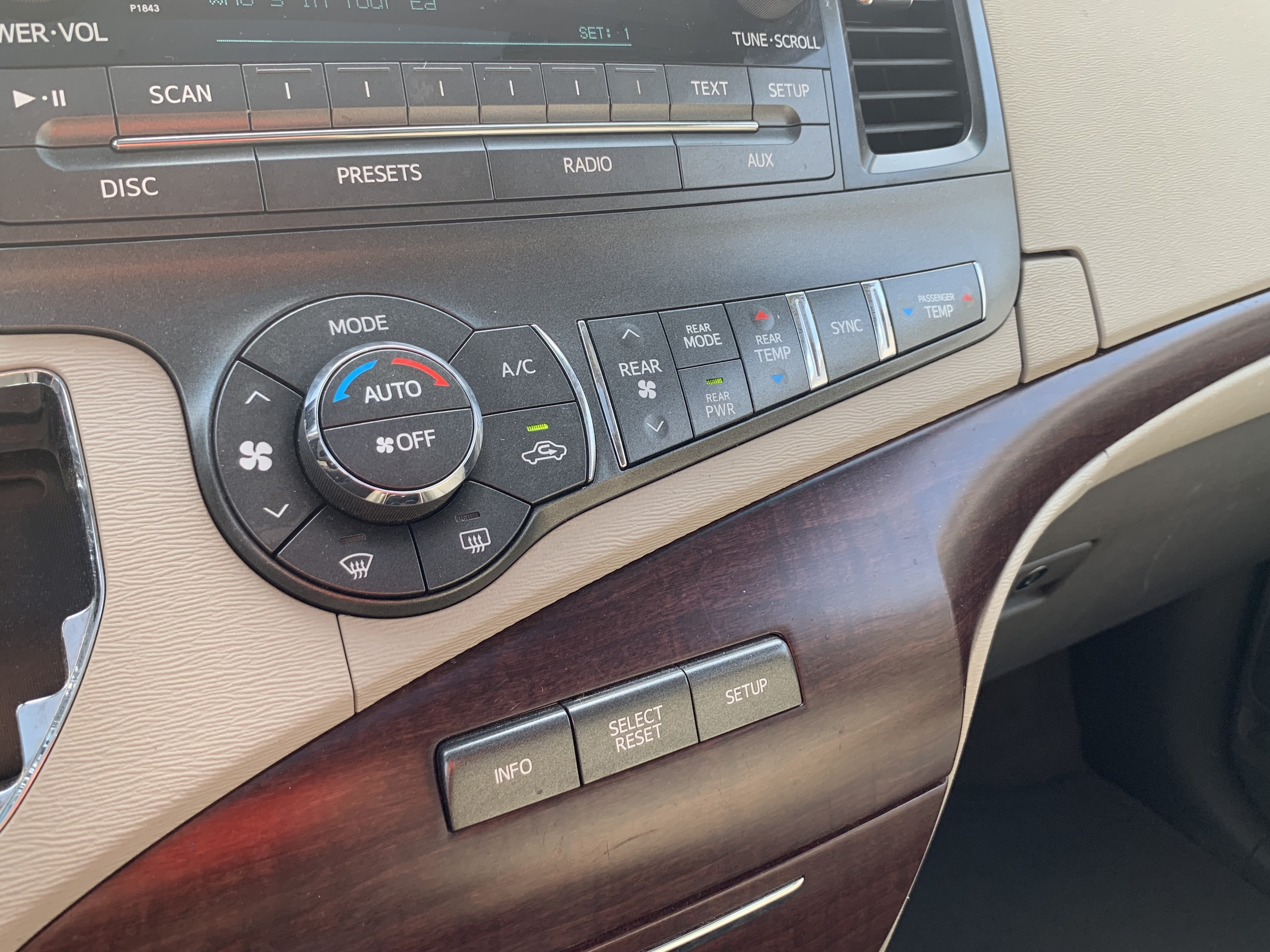 2012 Toyota Sienna XLE 7 Passenger, 多伦多, 全款车