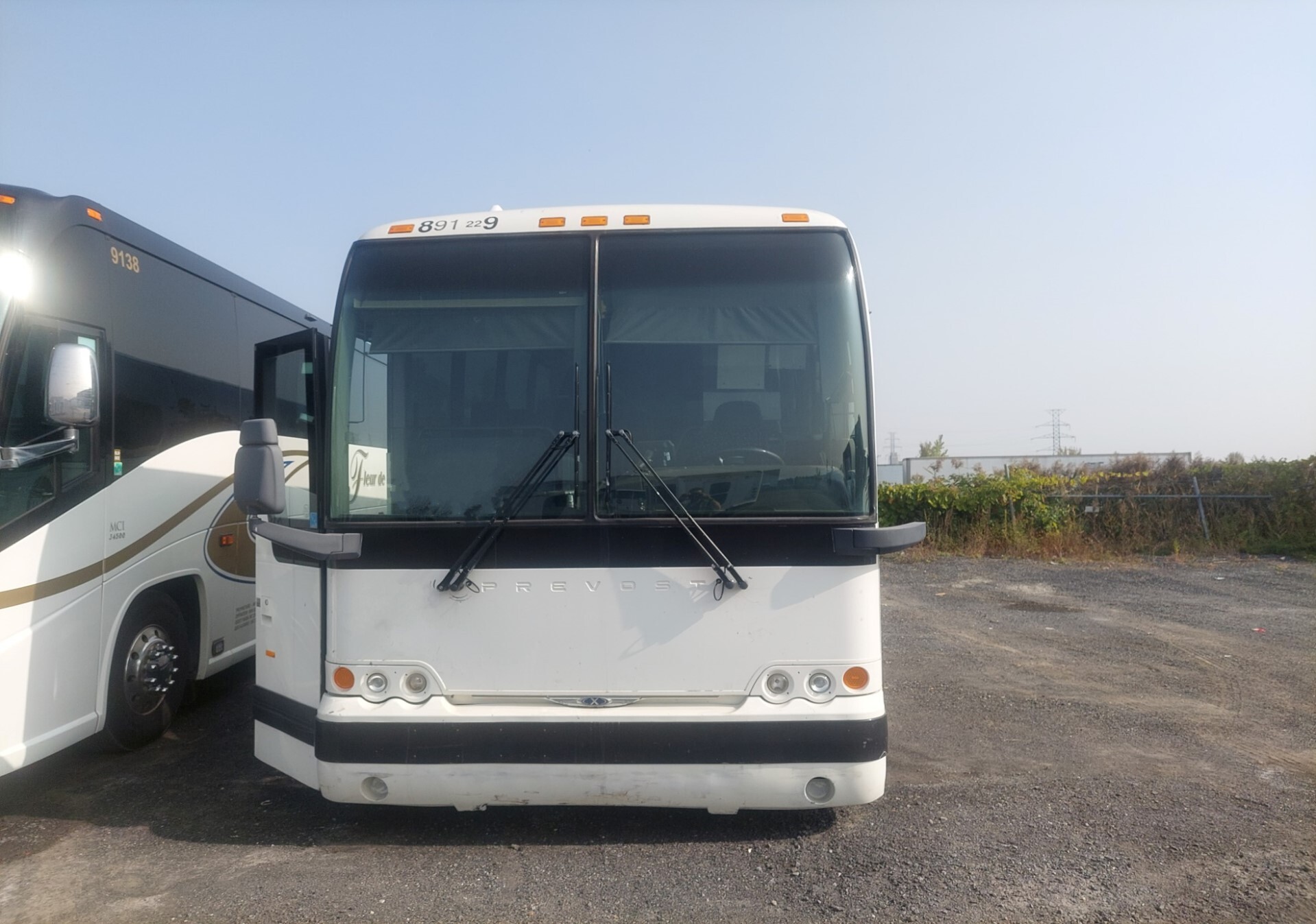 2009 Prevost X3-45 PREVOST X3-45 2009 STRONG COACH 