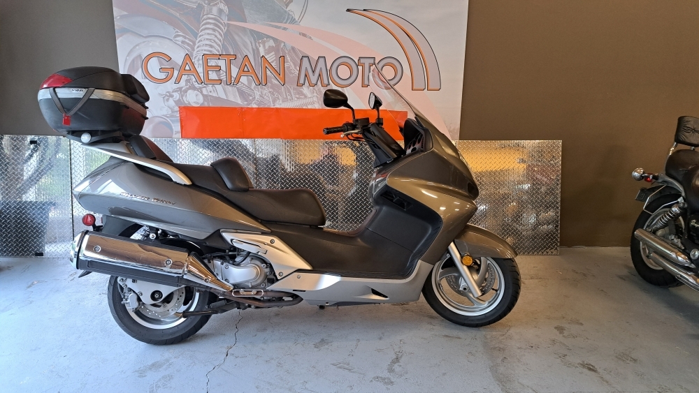 2005 Honda FSC600 Silver Wing 