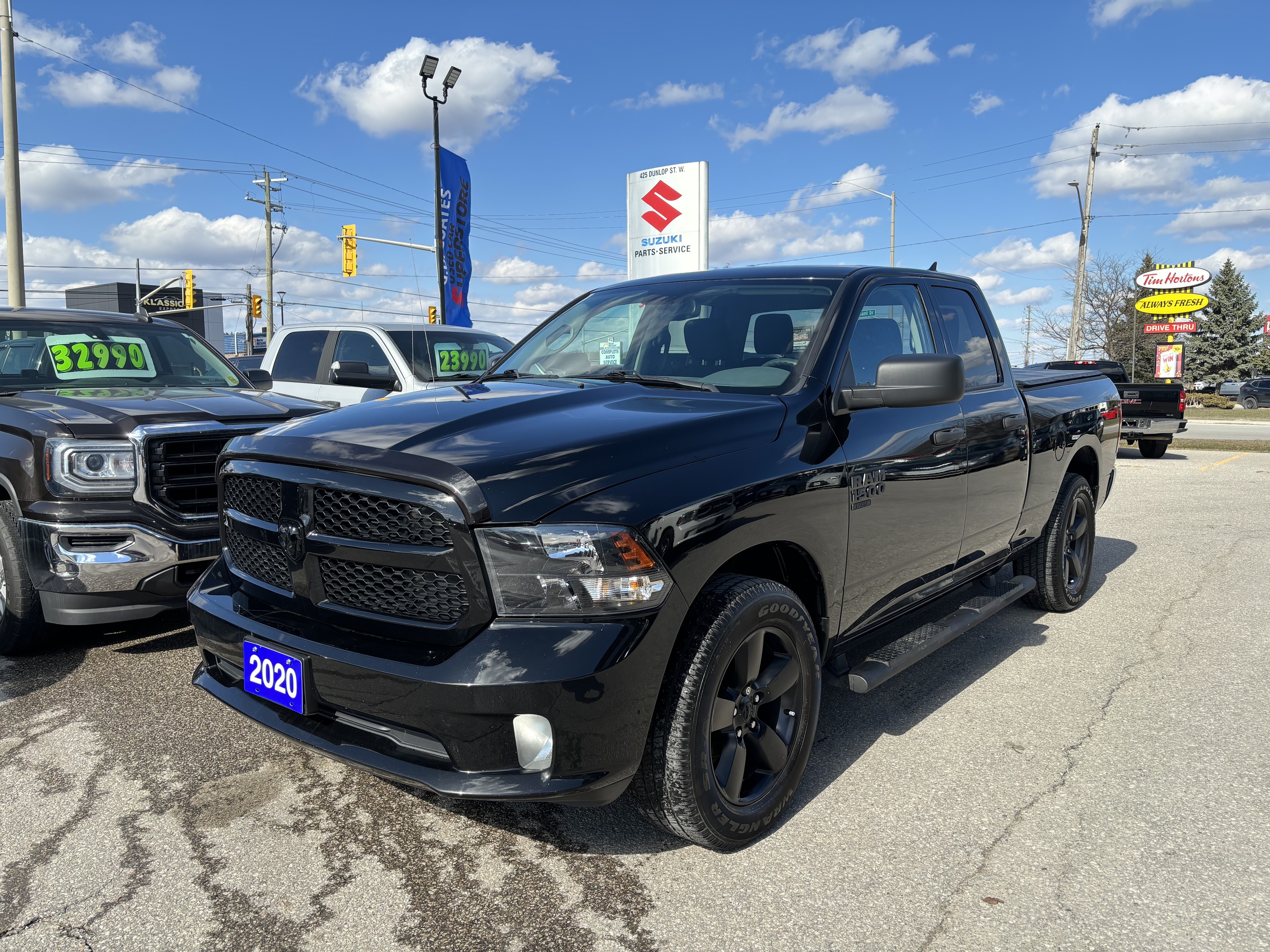 2020 Ram 1500 Classic Express Quad Cab 4x4 ~Backup Cam ~Bluetooth ~20s