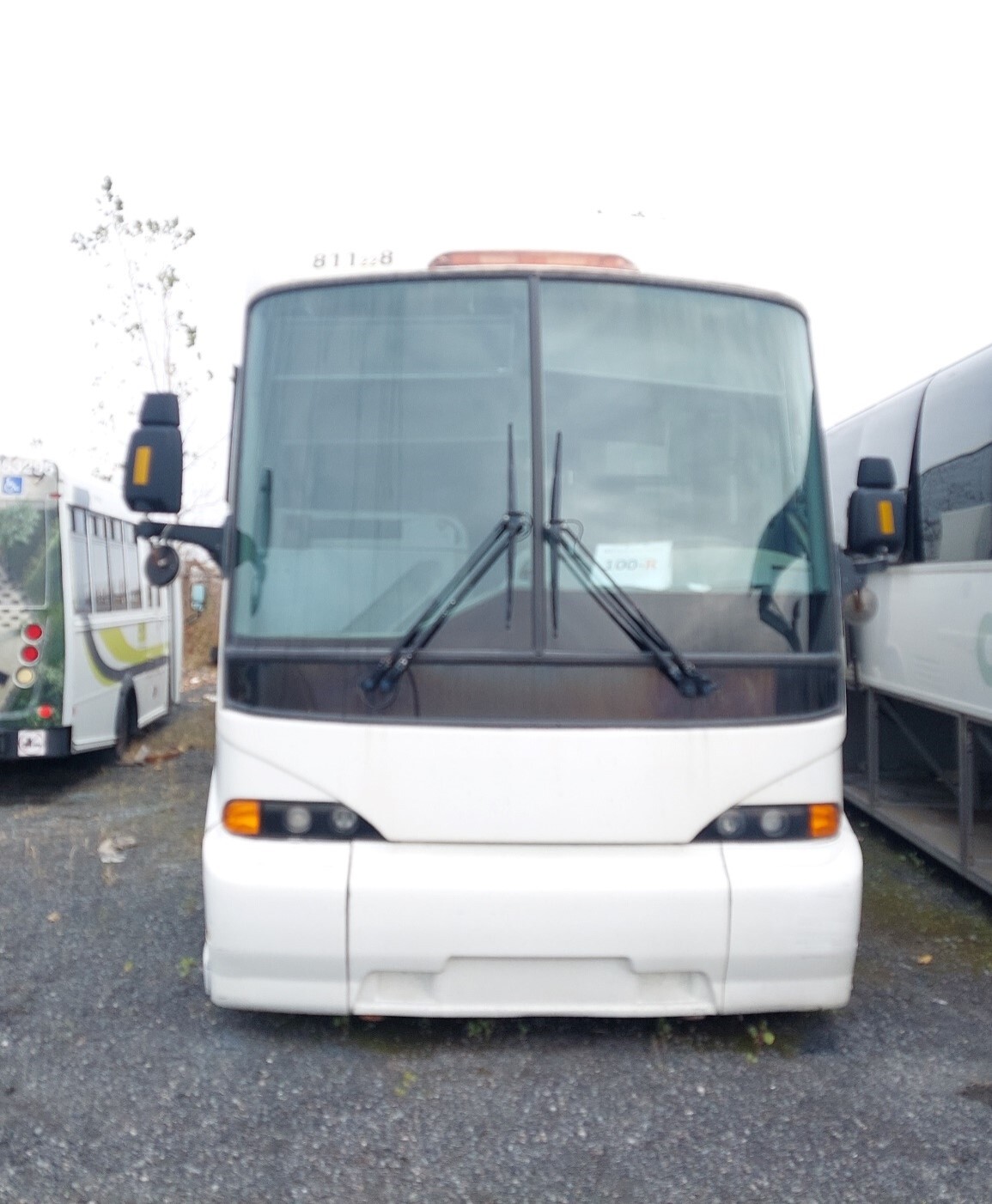 2008 MCI J-4500 MCI J-4500 2008 SOLID COACH 