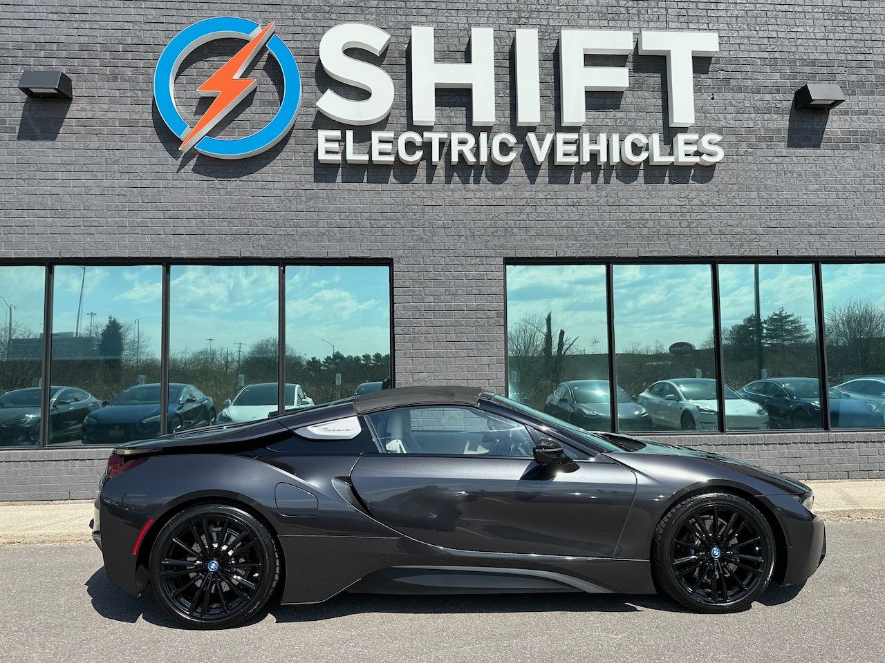 2019 BMW i8 ROADSTER ULTRA RARE, SUPER CLEAN!