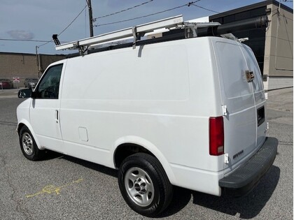 2005 GMC Safari Cargo in Toronto COLISEUM AUTO SALES 62064102