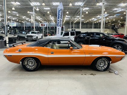 1970 Dodge Challenger R/T | 426 Hemi Restomod Convertible