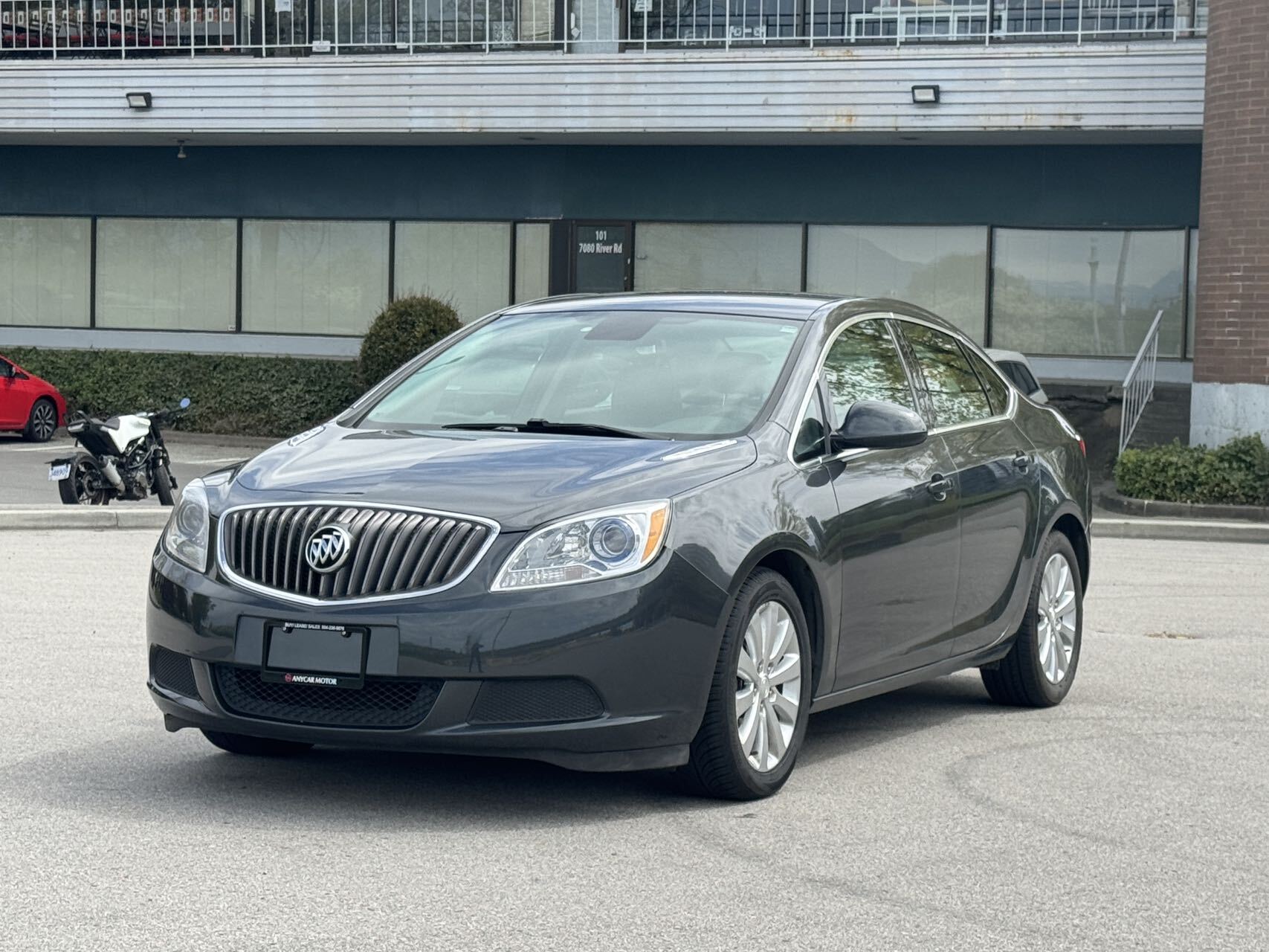 2017 Buick Verano 4dr Sdn Convenience 1