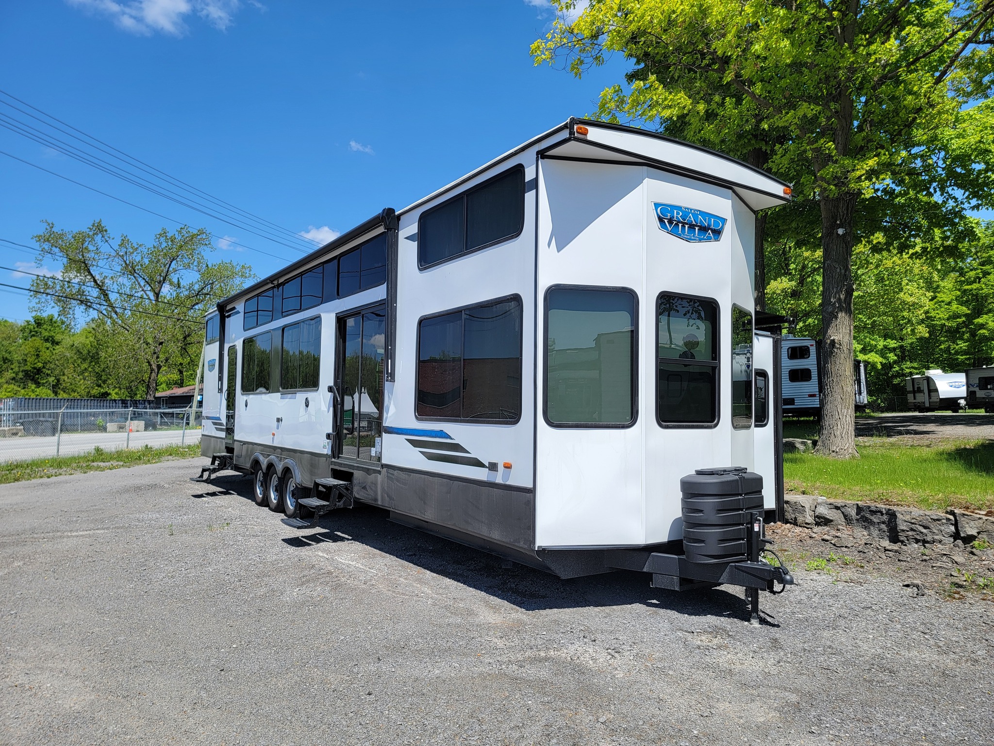 2024 Salem by Forest River 44VIEW