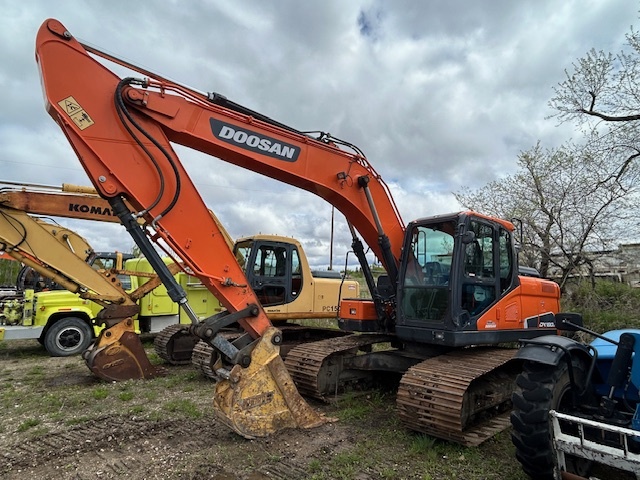 2017 Doosan DX180LC 