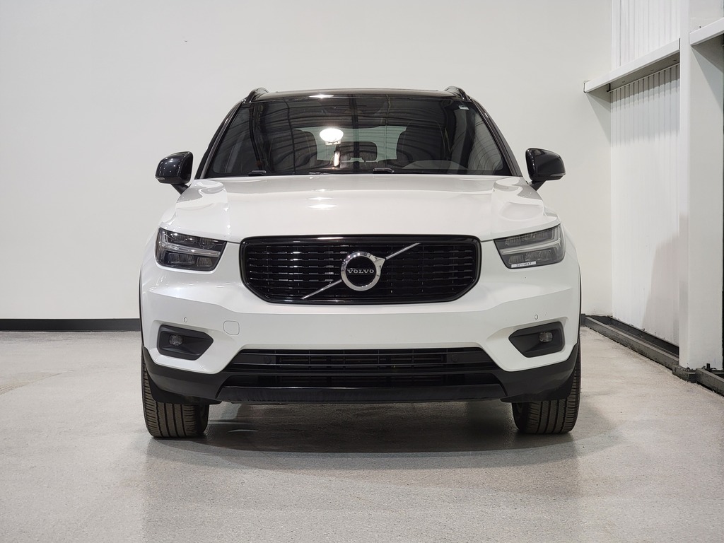 Volvo XC40 2021