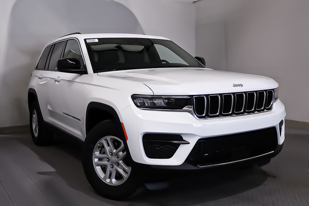 2024 Jeep Grand Cherokee LAREDO MAGS 17''/SIÈGES TISSU NOIR/5 PLACES/NOUVEA