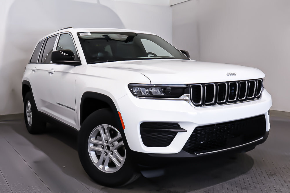 2024 Jeep Grand Cherokee LAREDO MAGS 17''/SIÈGES TISSU NOIR/5 PLACES/NOUVEA