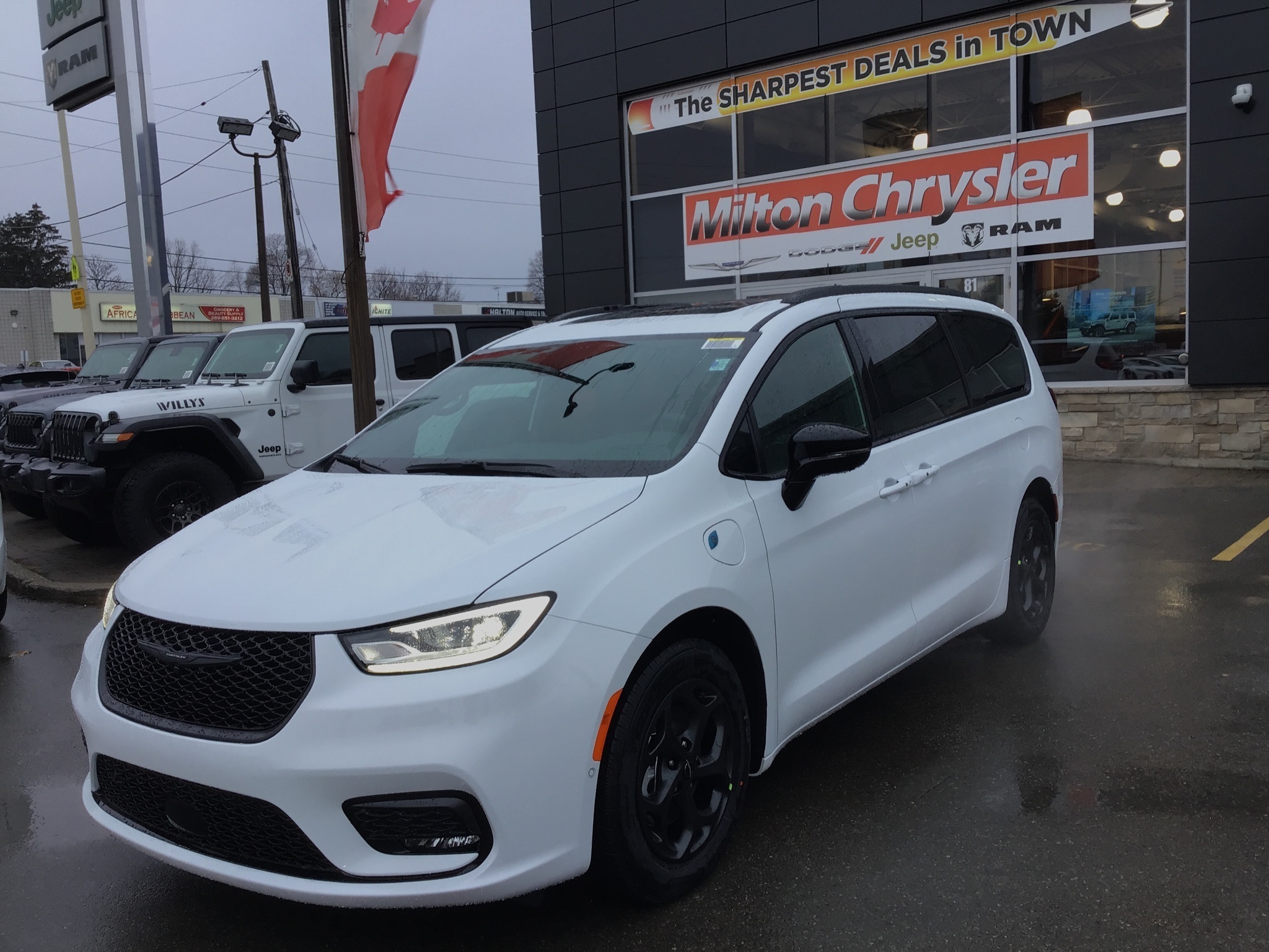 2024 Chrysler Pacifica Hybrid PREMIUM S APPEARANCE