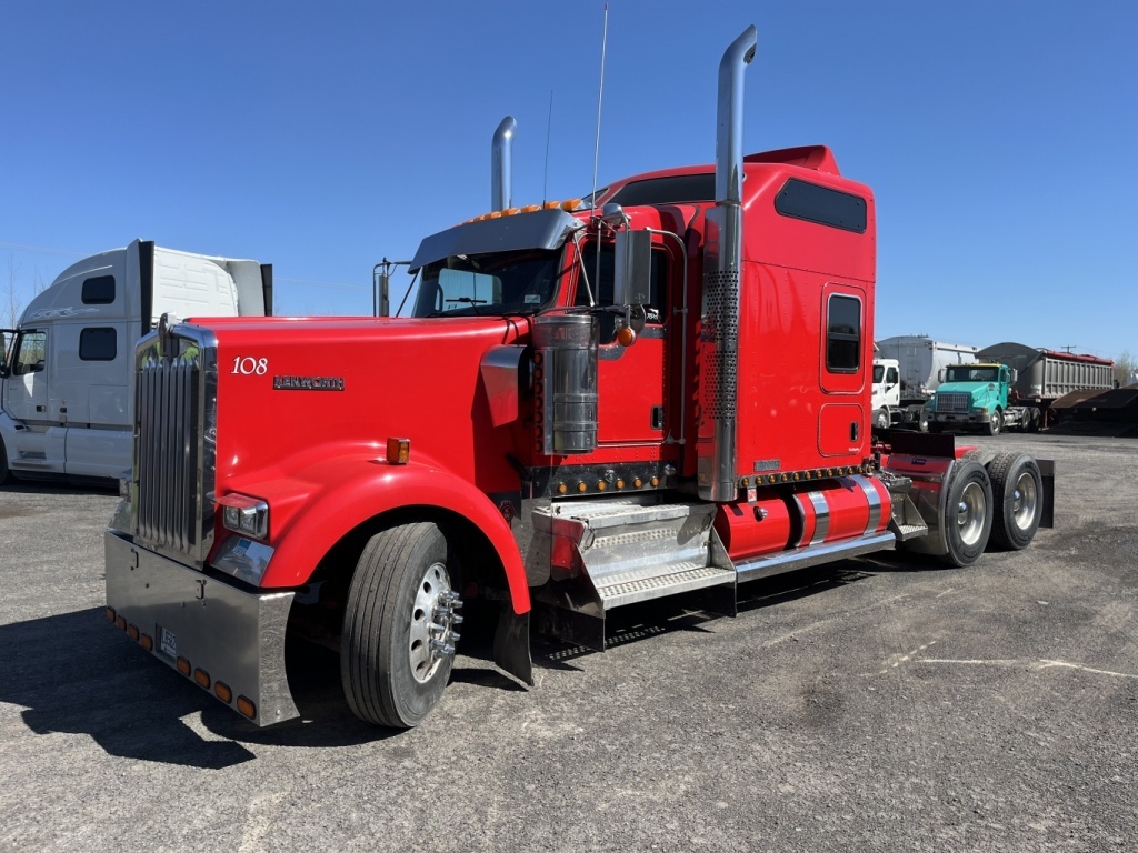 2015 Kenworth W900L 