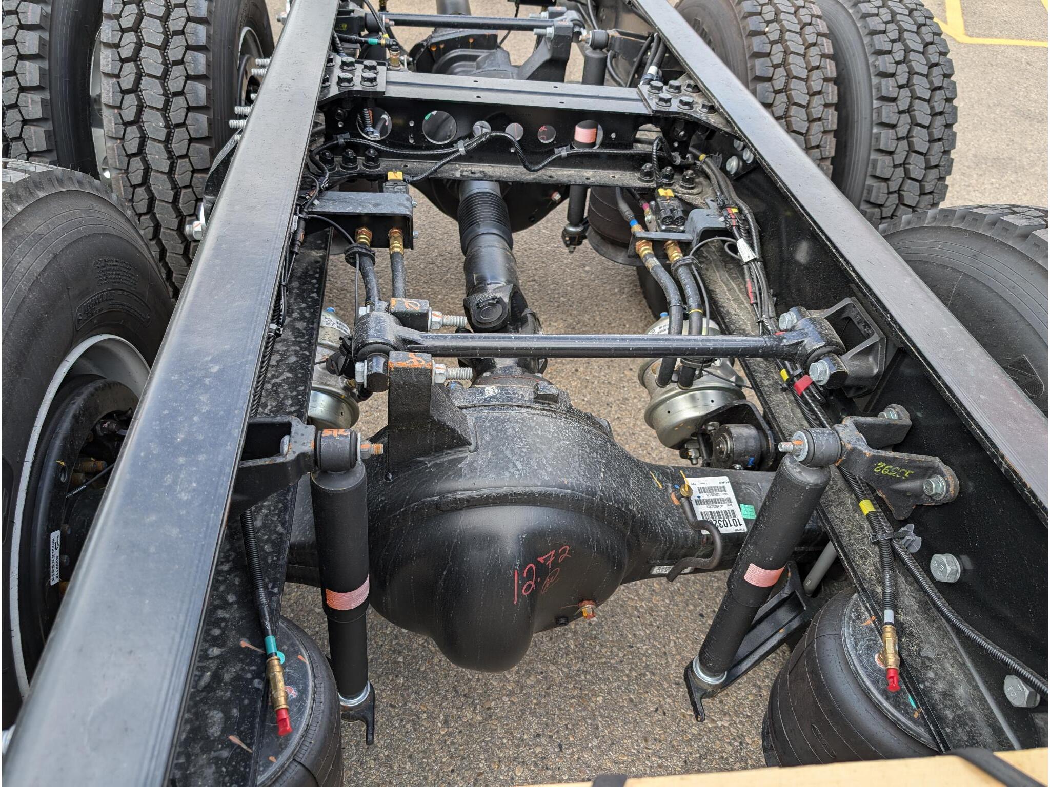 2025 Hino XL8 6x4 - 281