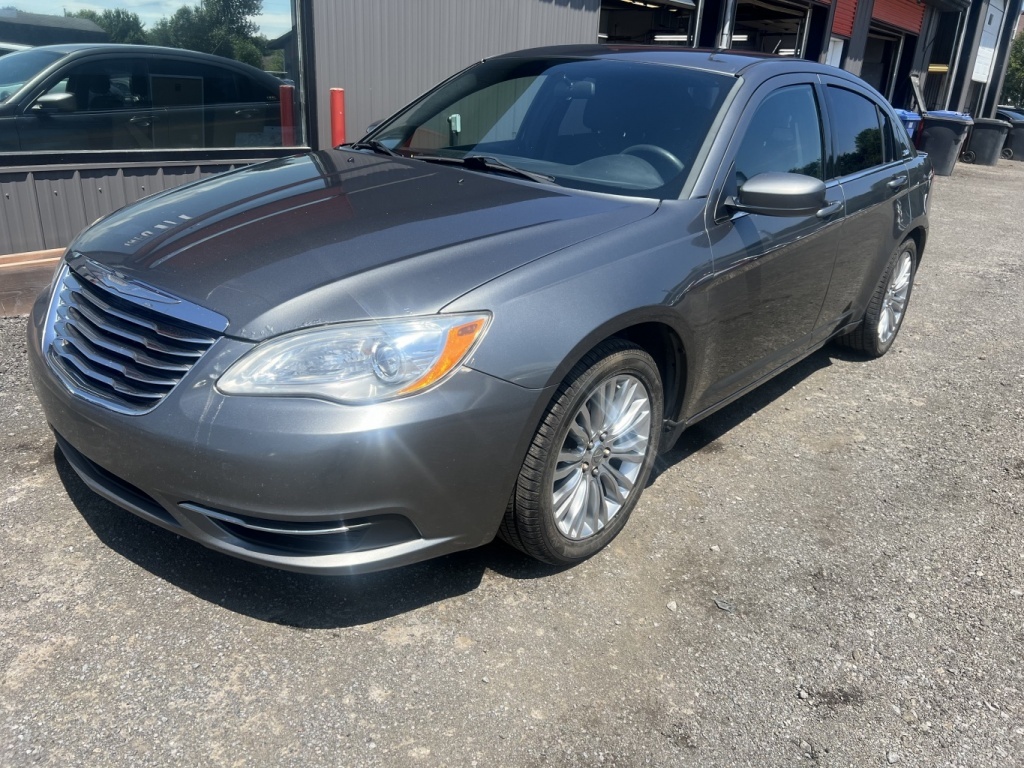 2012 Chrysler 200 LX