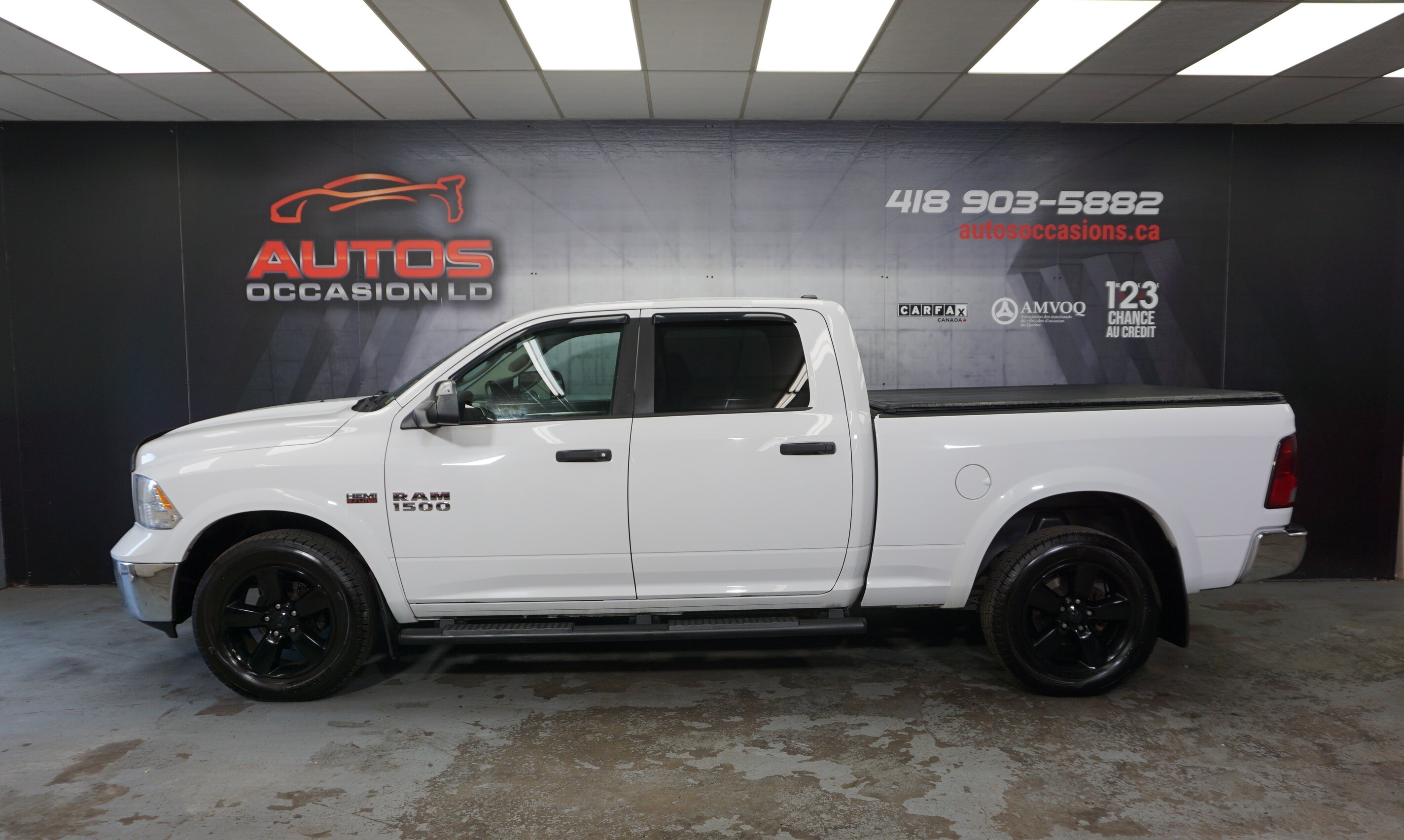 2016 Ram 1500 SLT OUTDOORSMAN V8 5.7L 4X4 CREW CAB SIÈGES CAMERA