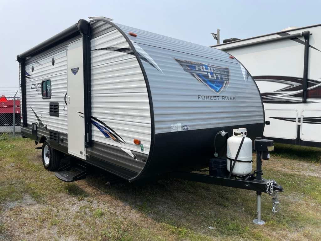 2017 Salem 196BM 