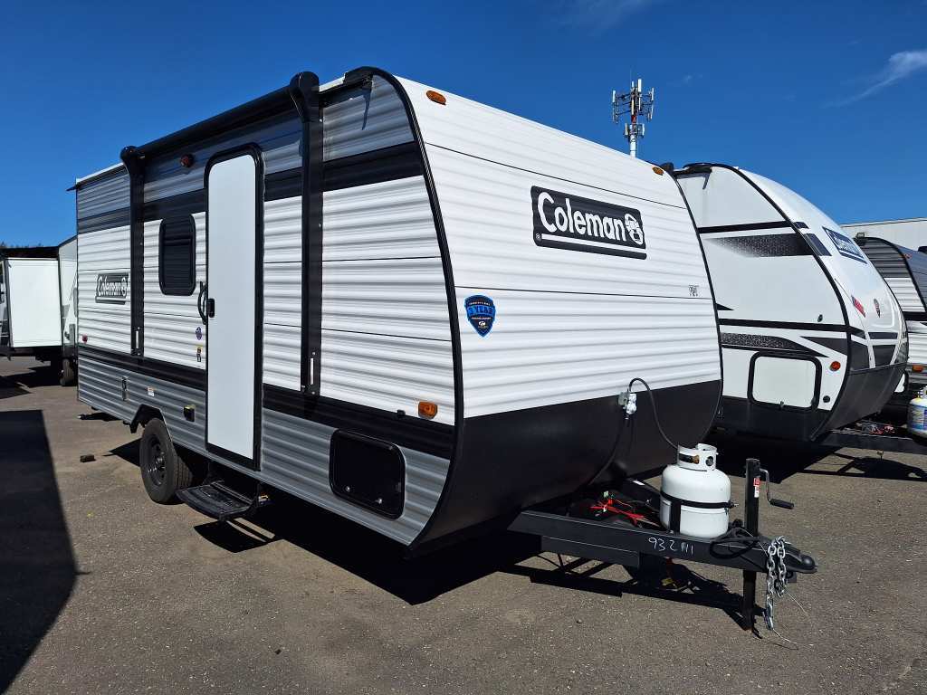 2025 Coleman 17b 