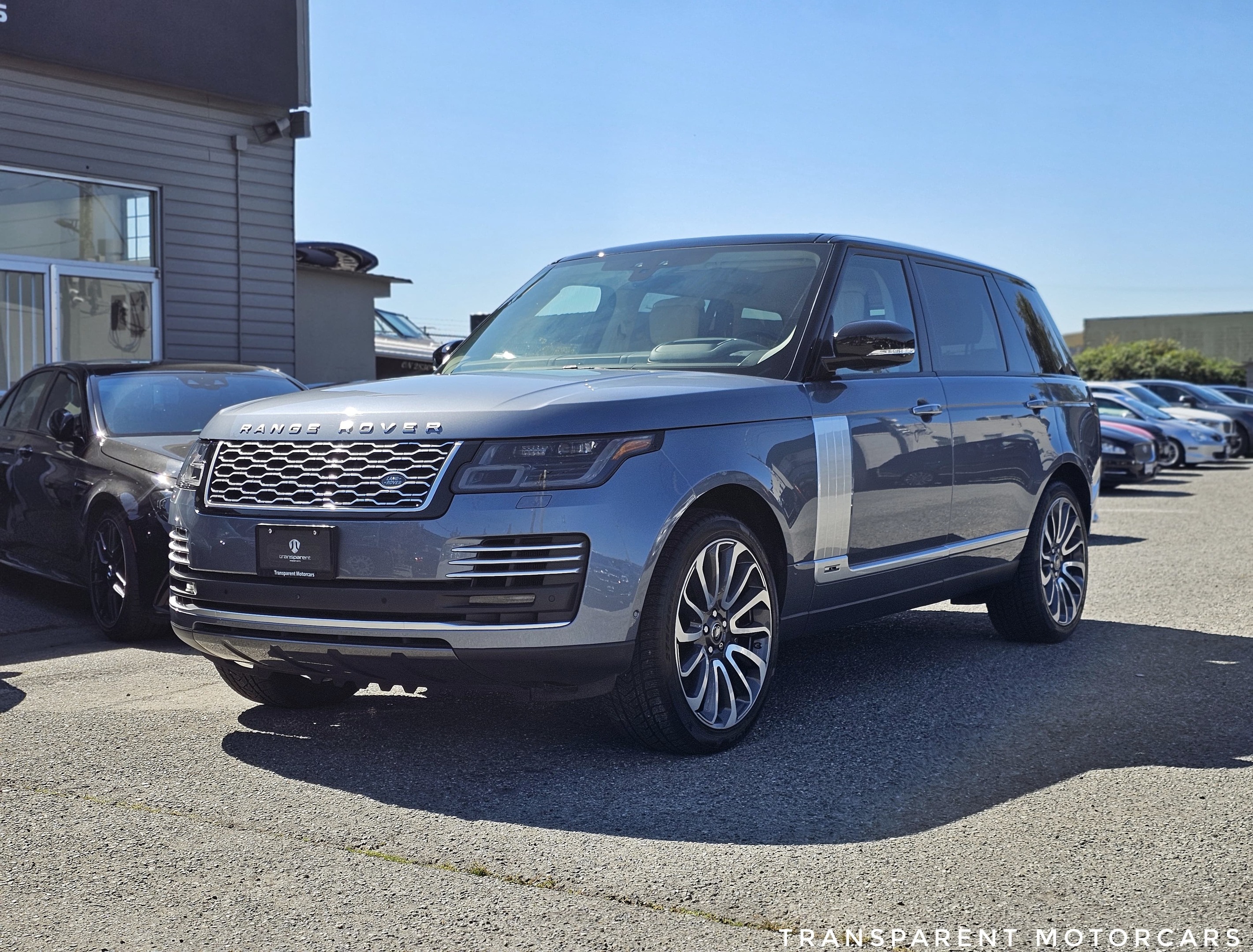 2018 Land Rover Range Rover Great Value/Over 200k Brand New/Clean Carfax/LWB