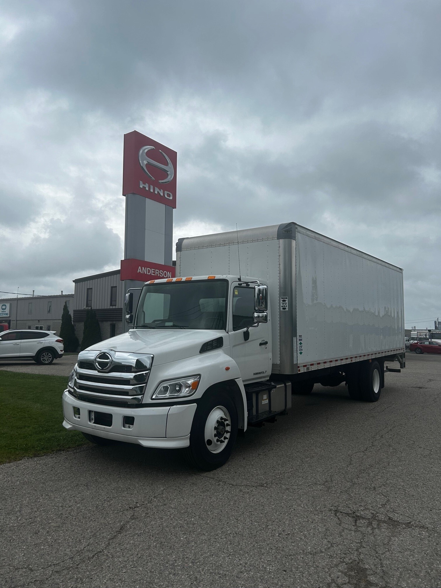 2023 Hino L7 