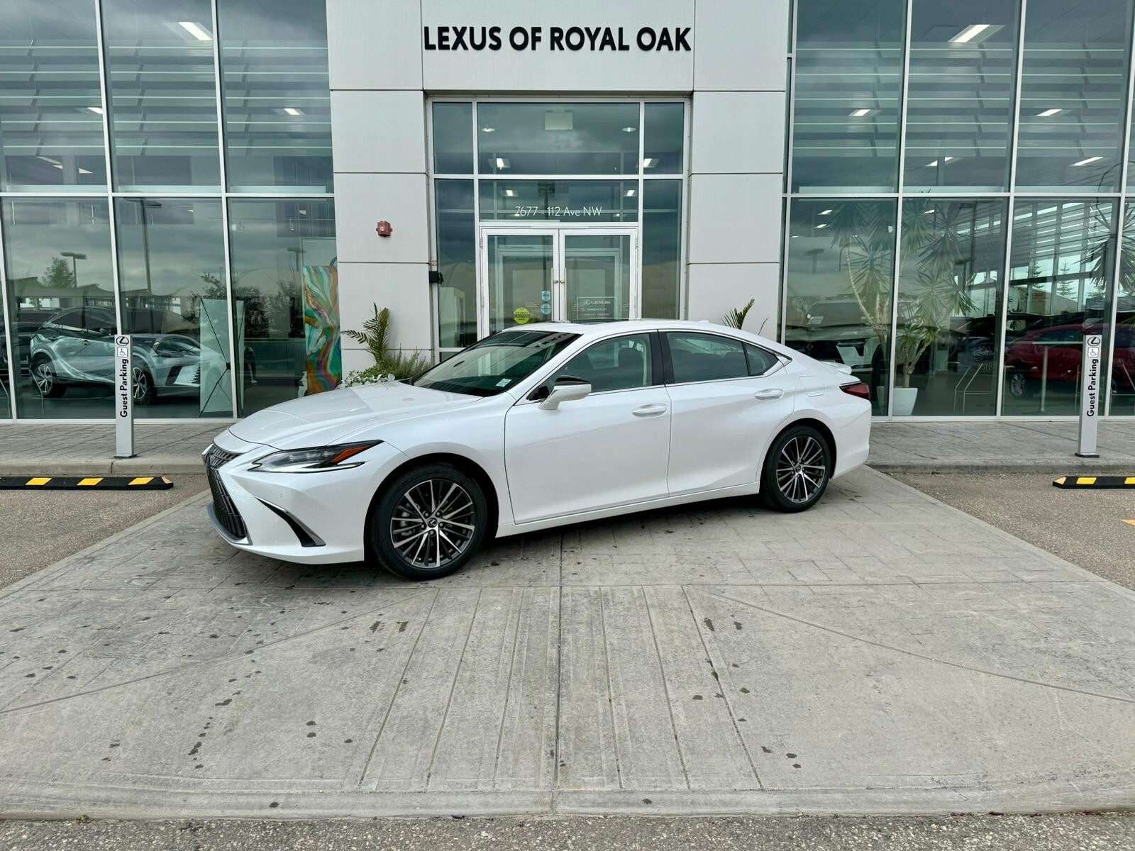 2025 Lexus ES 300h LUXURY PACKAGE
