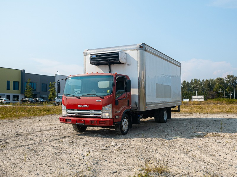 2015 Isuzu NRR 