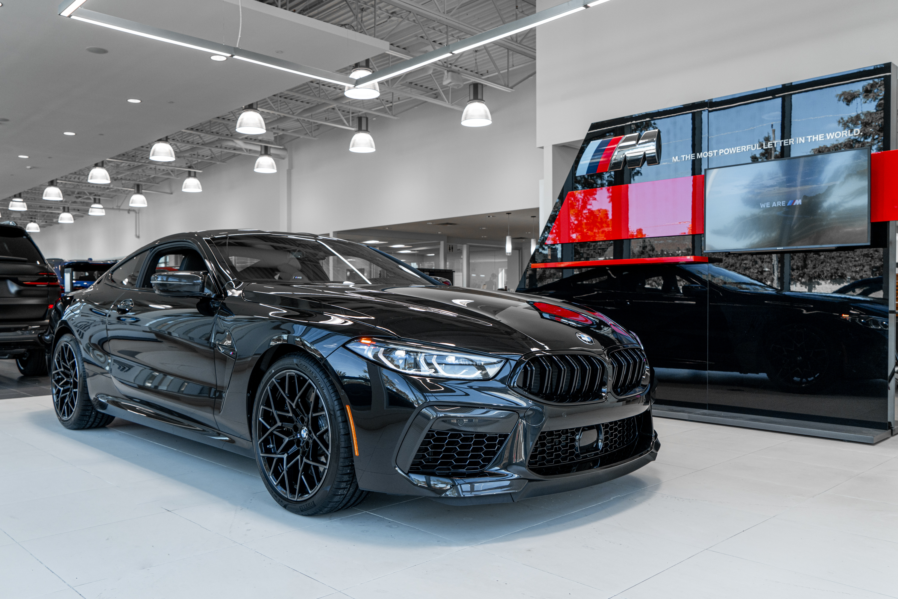 2025 BMW M8 
