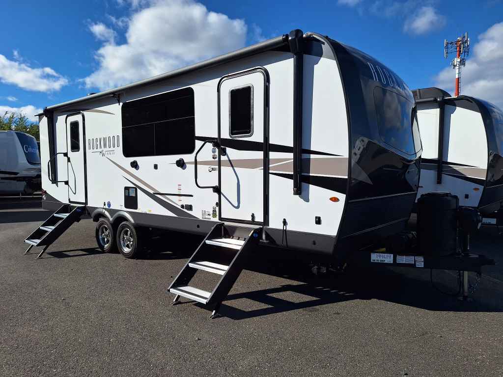 2025 Rockwood Ultra Lite 2619FK 
