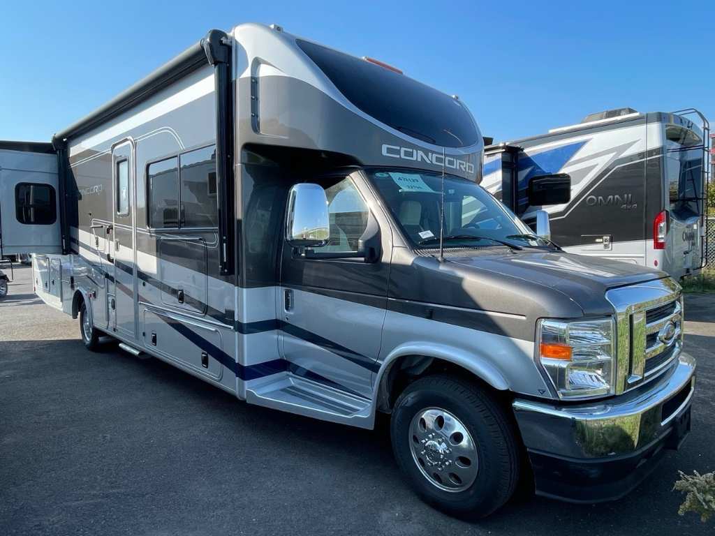 2025 Coachmen Concord 321DSF ESSENCE 