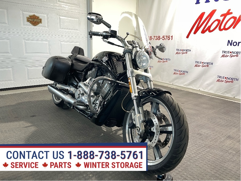 2013 Harley-Davidson V-Rod Muscle VANCE AND HINES PIPES/LOW MILES/FINANCING AVAIL