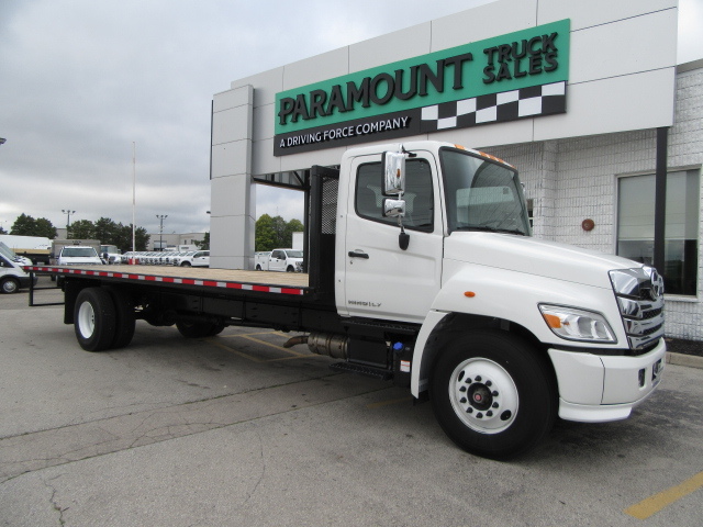 2023 Hino L7 DIESEL AUTO WITH 26FT FLAT DECK & TIE STRAP PKG