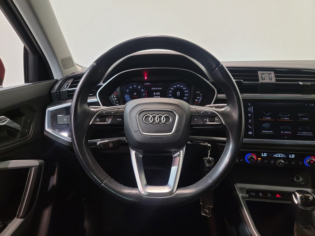 Audi Q3 2021