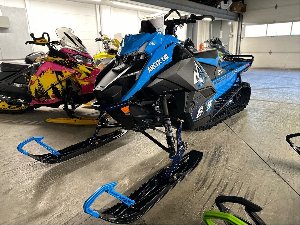 2025 Arctic Cat Mountain Cat