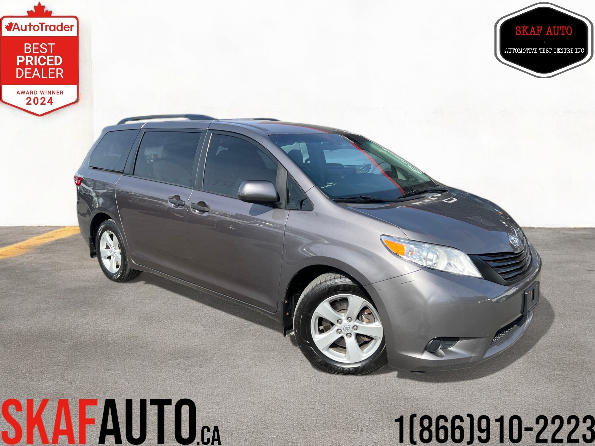 2017 Toyota Sienna 7 PASSENGER! LE! ONE OWNER! 