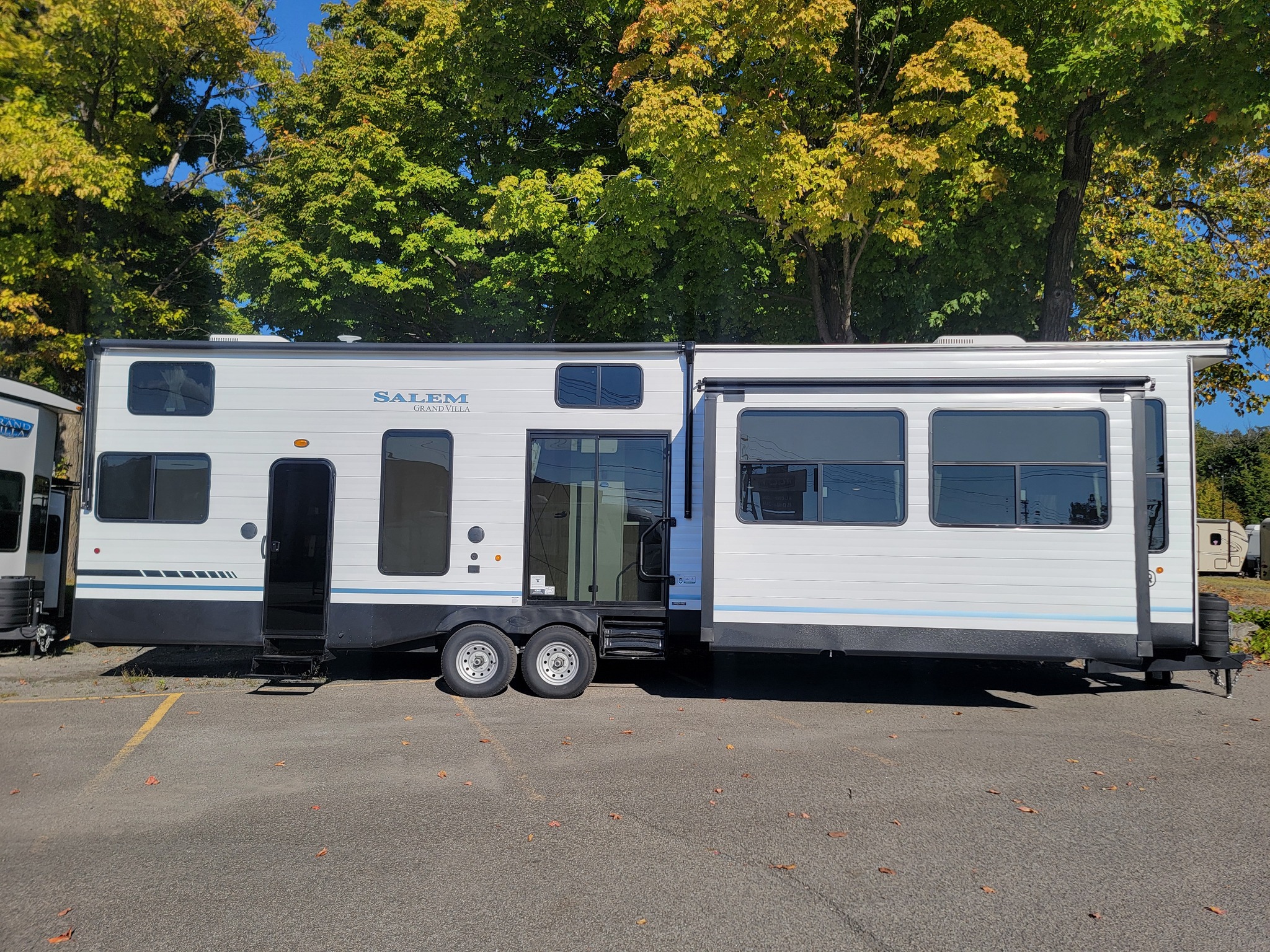 2025 Salem SALEM VILLA 42FLDL