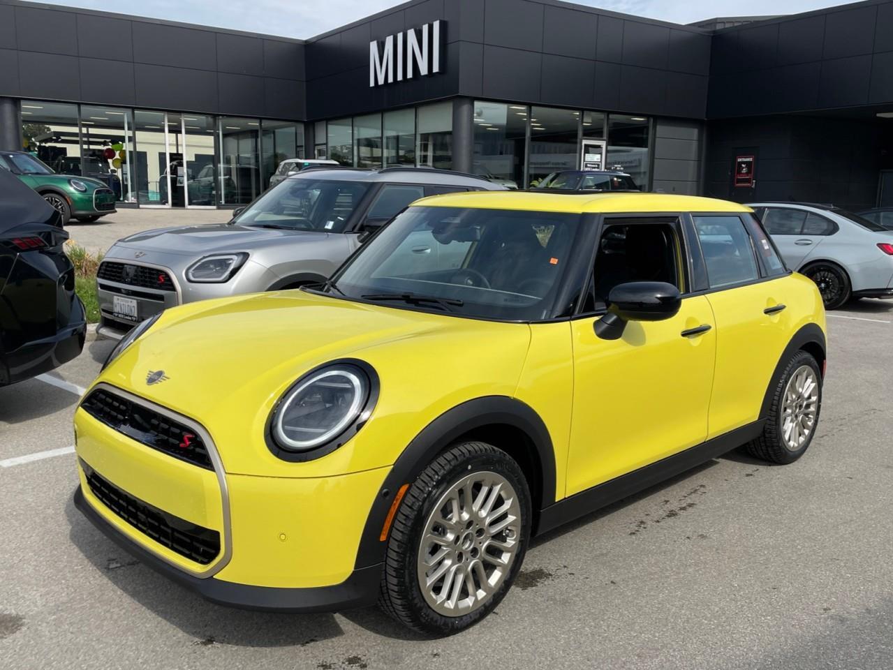 2025 MINI 5 Door Cooper S