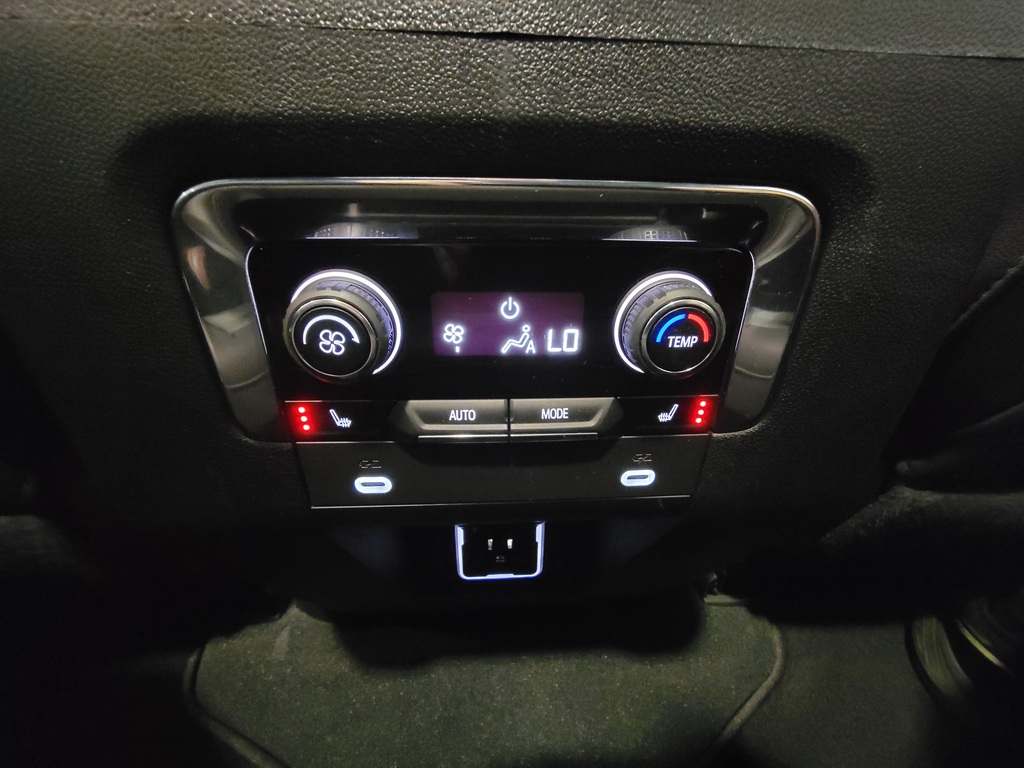 Chevrolet Suburban 2023