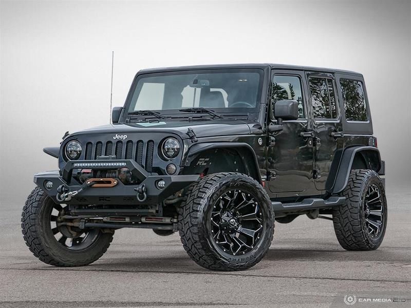 2015 Jeep WRANGLER UNLIMITED SAHARA - CUSTOMIZED!!!